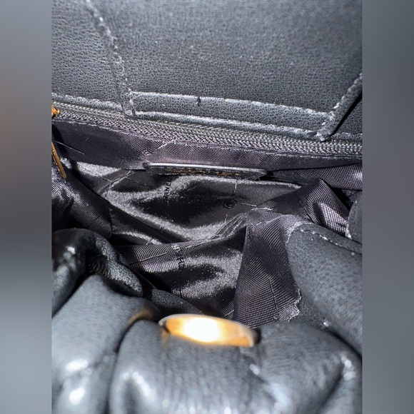 Chanel Makeup Bag crossbody purse chain CC black charm bucket bag pouch - Picture 5 of 13